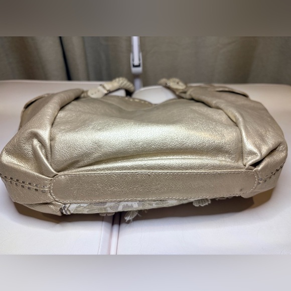 Brighton Cream Floral Embroidered Shoulder Bag - Picture 4 of 14